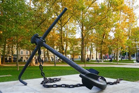 Park Zvezda z zvezdasto obliko poti