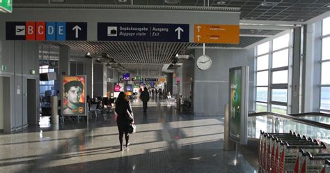 Notranjost Terminala 1 Letališča Frankfurt