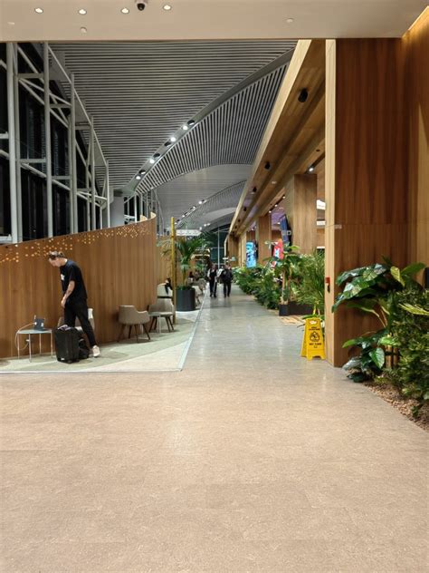 Notranjost letališkega salona na Letališču Frankfurt