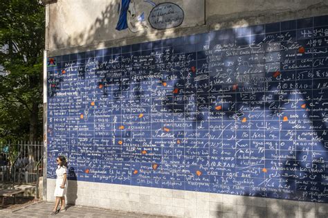 Stena ljubezni (Mur des Je t'aime) v Parizu