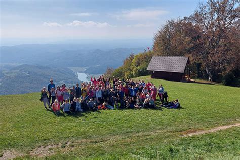 Panoramski razgled na zelene griče Jurija