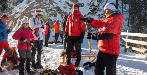 Ženske na pohodu v gorah