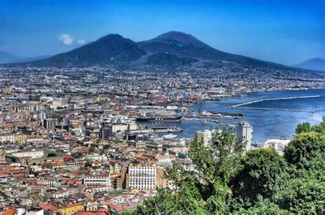 Pogled na Neapelj z gradu Sant'Elmo