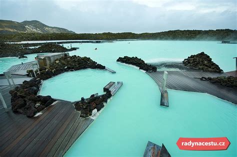 Modra laguna na otoku Komino