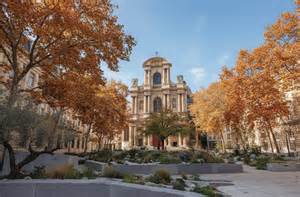 Slika ladjice na rečnih kanalih v Kerali