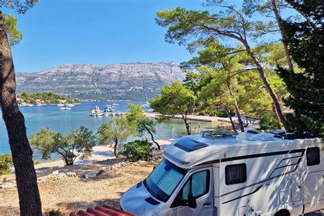 Kamp Lucija ob morju