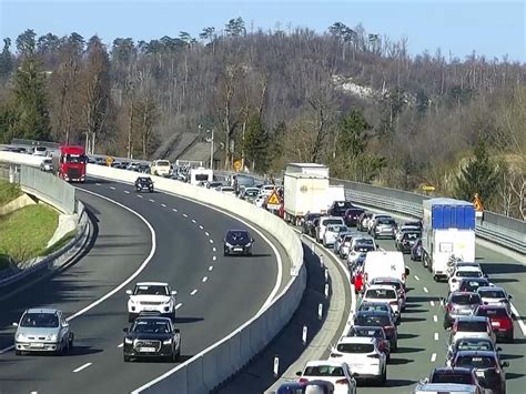 simbol za zastoj na avtocesti