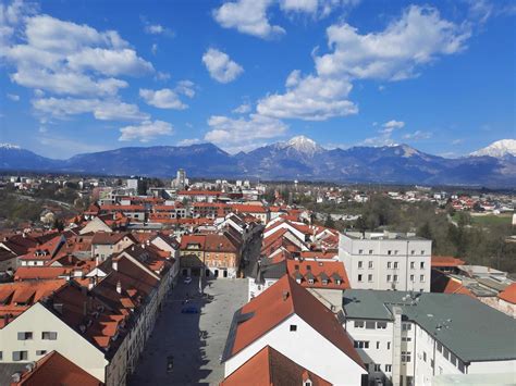 Pogled na mesto Punat z zalivom