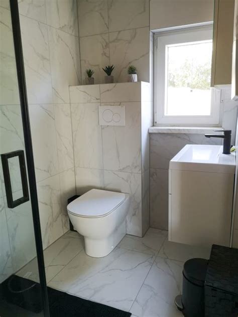 Notranjost wellness centra s finsko savno in bazenom