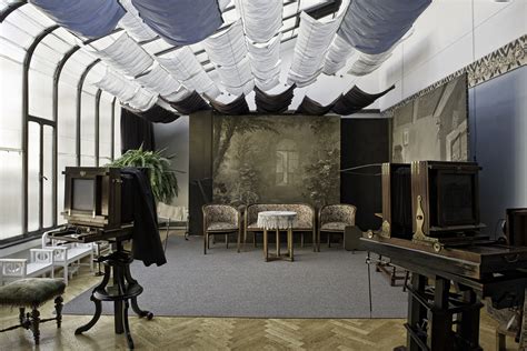 Fotohišo Pelikan - notranjost ateljeja