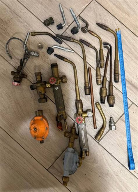 Različni kamping pripomočki