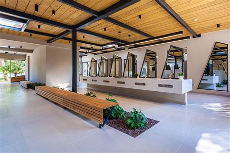 Sanitarije v kampu Belvedere