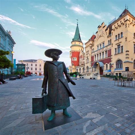 Alma M. Karlin, svetovna popotnica