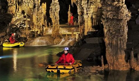 Križna jama - primer naravne znamenitosti v bližini