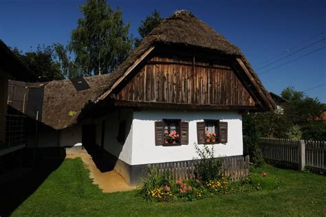 Cimprača - tradicionalna prekmurska hiša