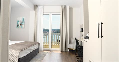 Soba v hostlu s pogledom na morje