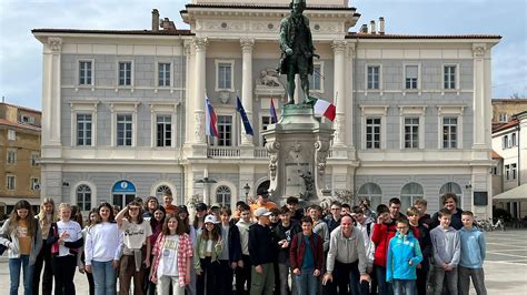 Slika Tartinijevega trga v Piranu