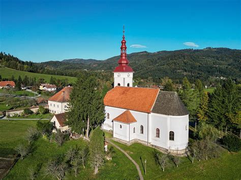 Cerkev sv. Areha na Pohorju