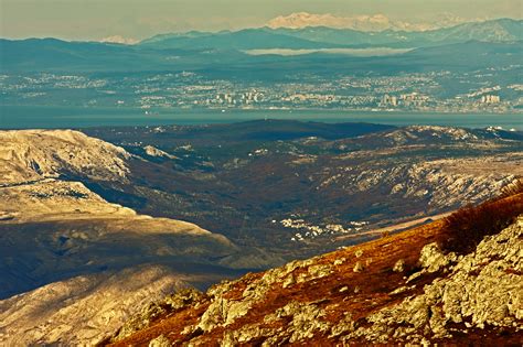 Pogled na morje in otoke iz Velebita