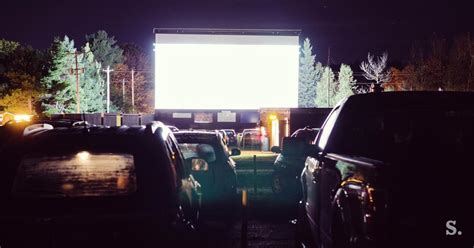 Drive-in kino z avtomobili