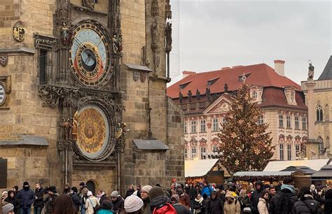 Astronomski urar na Staromestnem trgu