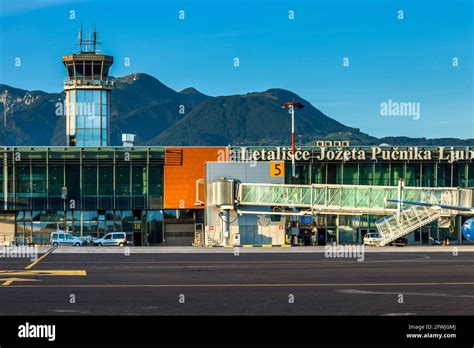 Ljubljana Jože Pučnik Airport exterior