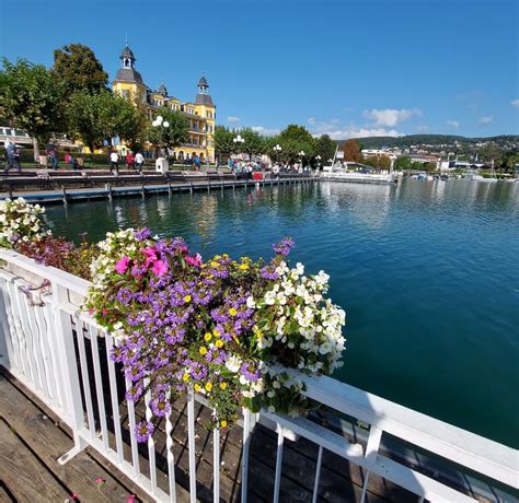 Mesto Velden ob Vrbskem jezeru s pogledom na grad