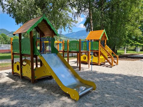 Otroško igrišče v kampu Njivice