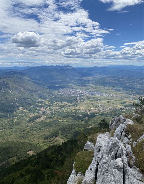 Panoramski razgled s Sinjega vrha na Vipavsko dolino