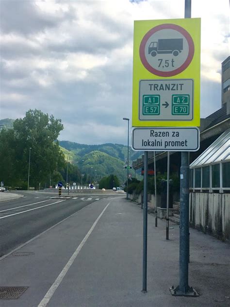 Prometni znak za lokalni promet