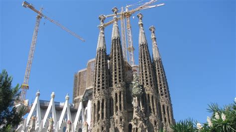 Pogled na Sagrado Familio v Barceloni