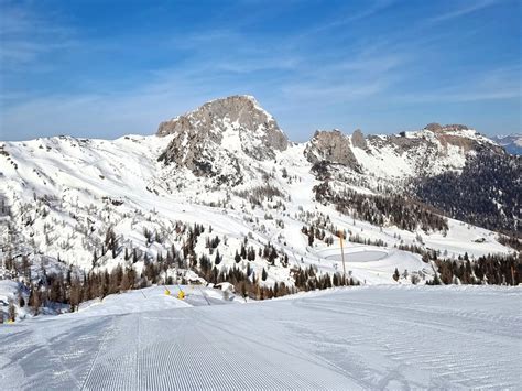 moderna gondola na smučišču Nassfeld