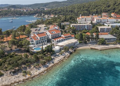 Zunanji pogled na As Boutique Hotel z elegantno fasado