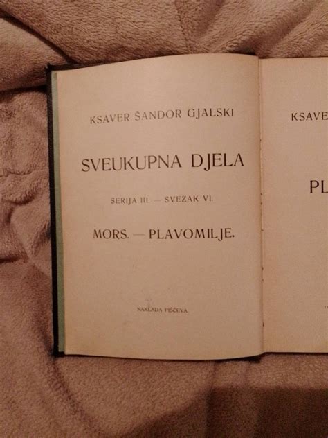 Stara knjiga s pregovori