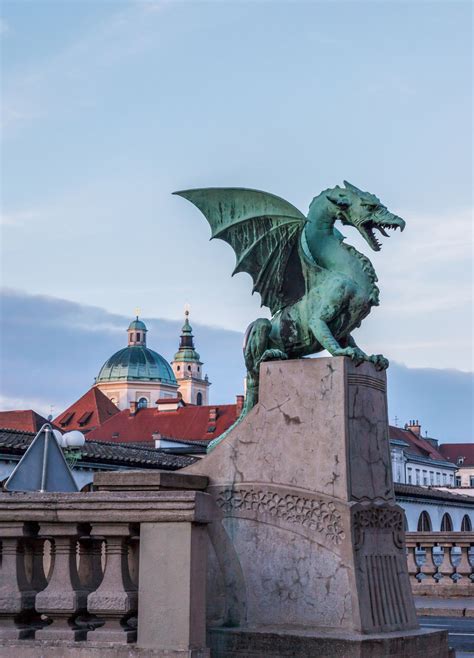 Simbol letališča Ljubljana