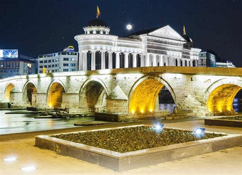 Skopje, Kamniti most