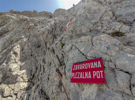 Poti v gorah, ki simbolizirajo pustolovščino