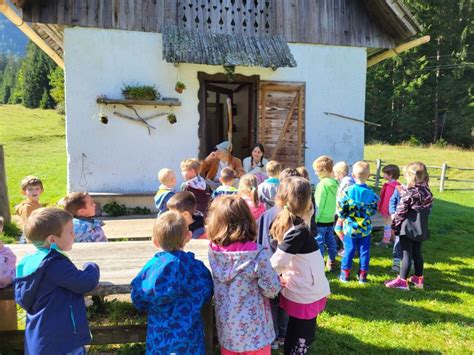 Pokrajina Kekčeve dežele s Kekčevo bajto
