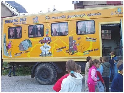 Bedanc bus, poslikan s Kekčevimi junaki