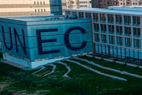 Zemljevid z označenim položajem Gostilne Portus blizu izvoza Unec