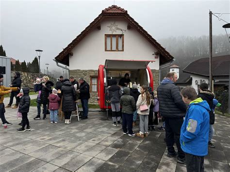 Ilustracija božičnega sejma v Lignanu