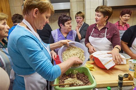 Priprava jedi v Domačiji Belica