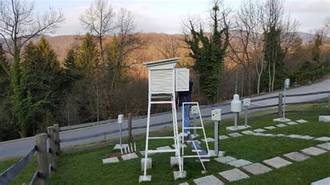 Meteorološka postaja na gori