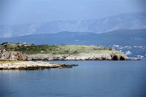 Pogled na zaliv Šilo z otokom Krk