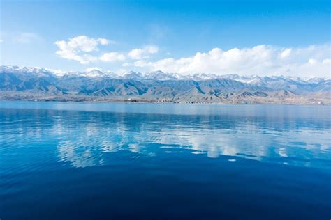 Gorsko jezero v Alpah