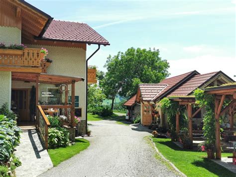 Prikaz kolesarske poti v bližini Turistične kmetije Karničnik