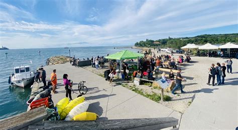 Panorama Portoroža z morjem in obalo