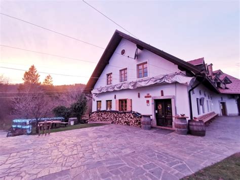 Raznolike domače jedi na turistični kmetiji