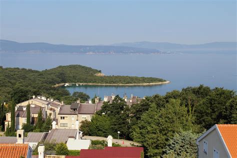Pogled na restavracijo s teraso in pogledom na morje
