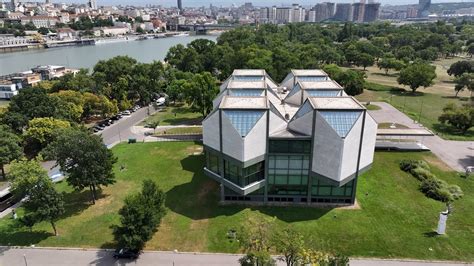 Primer sodobne arhitekture na Dunaju